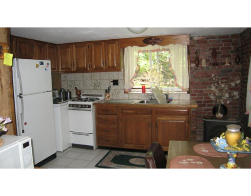 15 Carlton Road Bourne, MA 02532 - Photo 4 of 6 Gallery Image 4