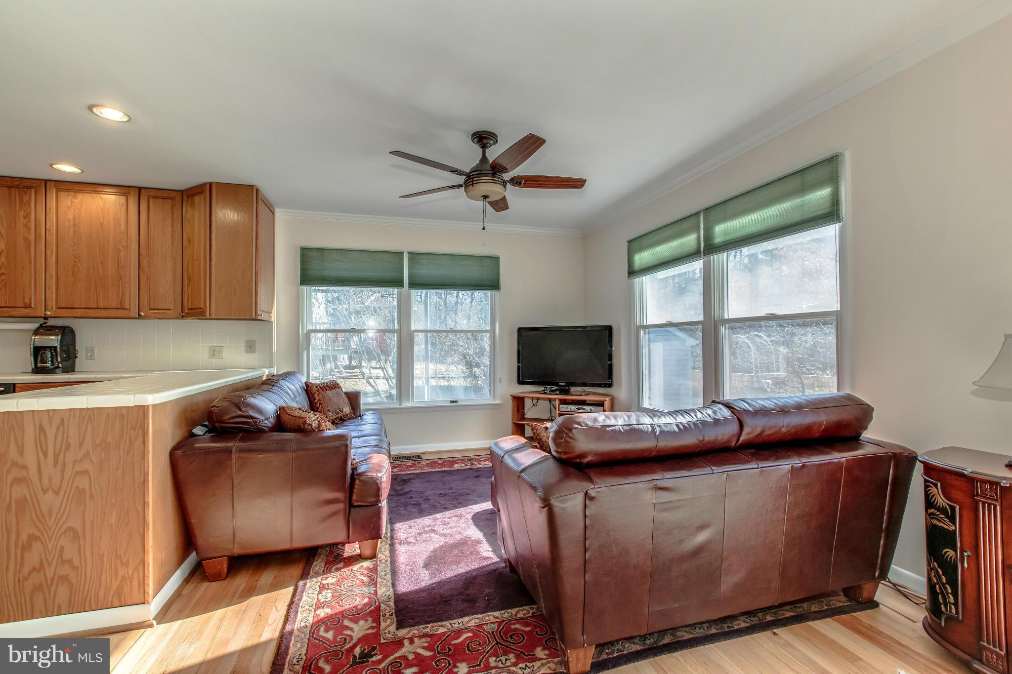 710 Kingsley Road Southwest Vienna, VA 22180 - Photo 7 of 21 Family Room