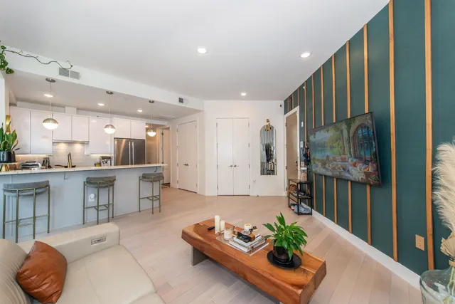 $779,000 | 332 Newark Avenue, Unit 2B, Jersey City, NJ 07302