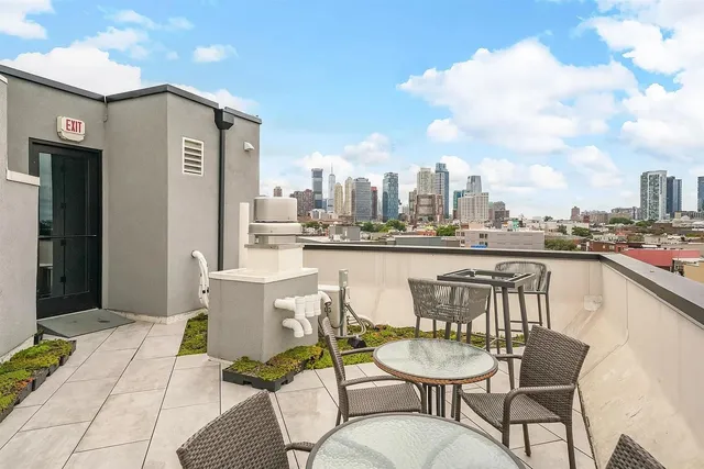 $779,000 | 332 Newark Avenue, Unit 2B, Jersey City, NJ 07302