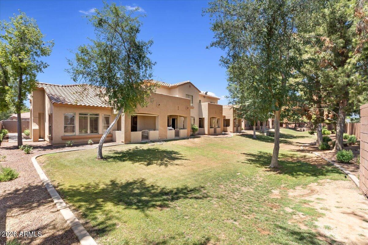 2600 East Springfield Place, Unit 87 Chandler, AZ 85286 - Photo 30 of 40 30-Unbelievable area comfortable and clo