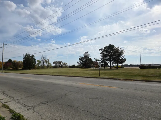 $279,000 | Lots 16-17 Northfield Sq Resub, Bourbonnais, IL 60914