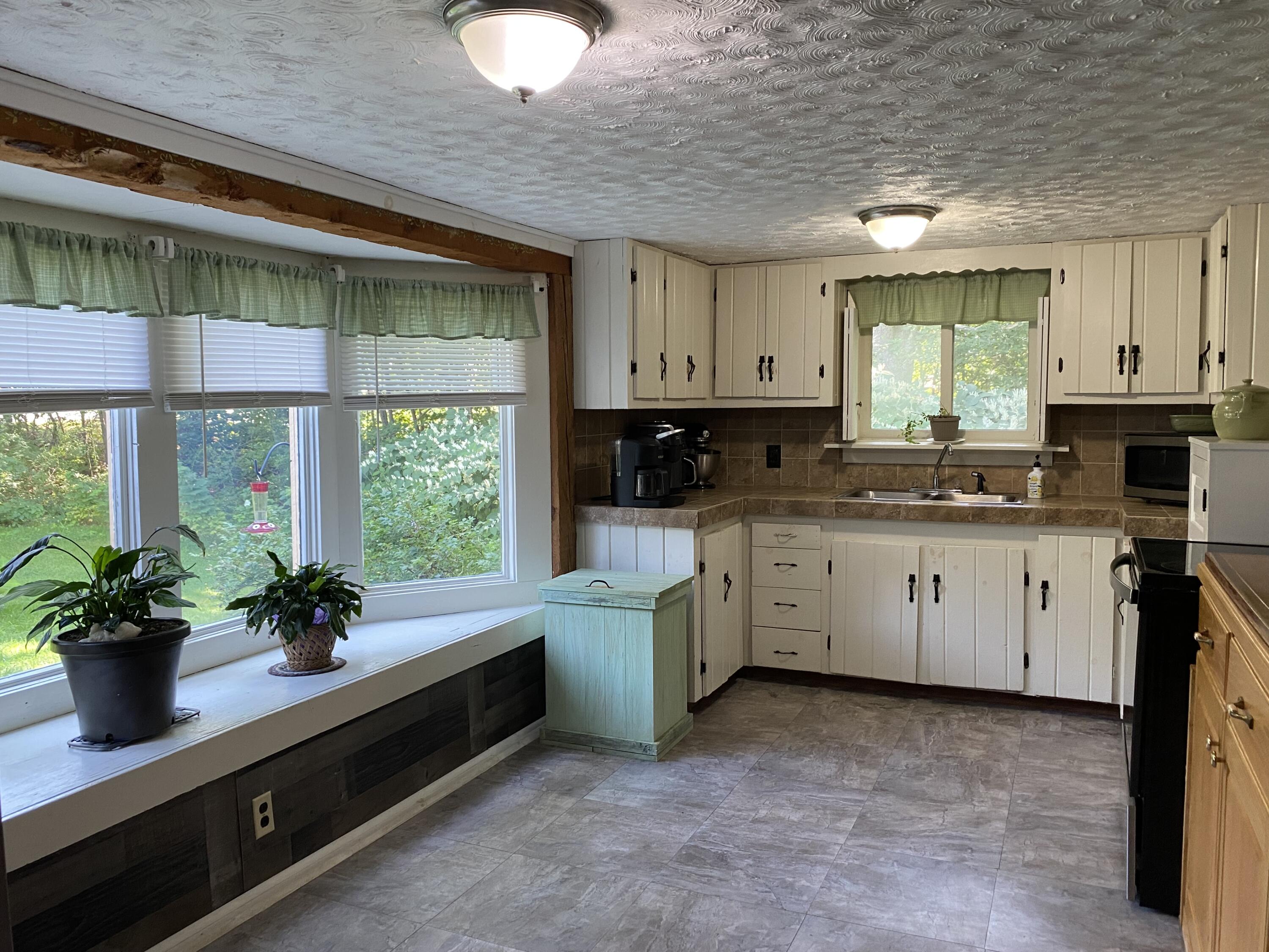 65 Shusta Road Madison, ME 04950 - Photo 16 of 39 IMG_0546