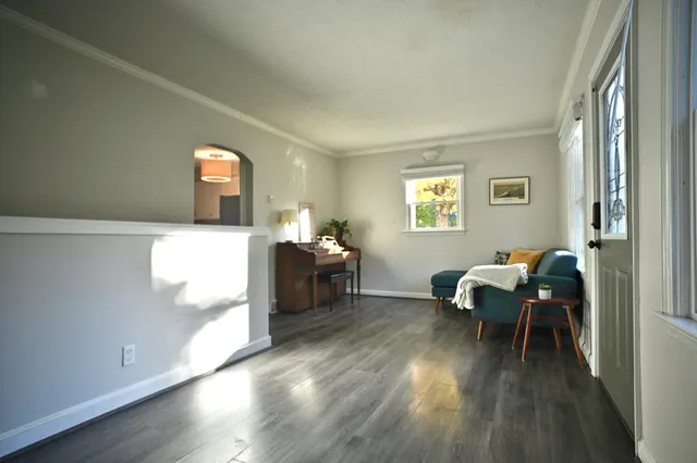 $325,000 | 301 19th Avenue North, Hopkins, MN 55343