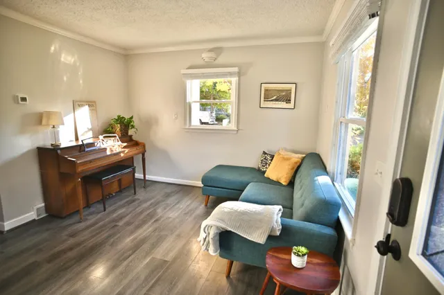 $325,000 | 301 19th Avenue North, Hopkins, MN 55343