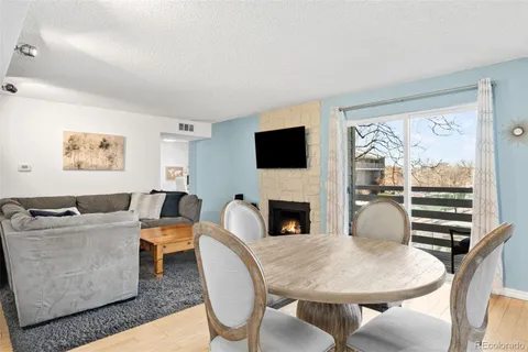 $285,000 | 7395 East Eastman Avenue, Unit 201M, Denver, CO 80231