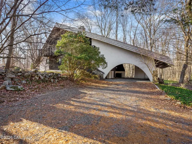 $1,995,000 | 484 Cognewaugh Road, Cos Cob, CT 06807