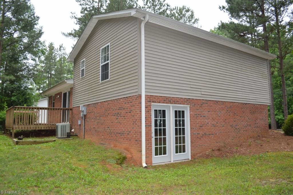 2935 Rockcrusher Road Lexington, NC 27292 - Photo 4 of 16 Gallery Image 4