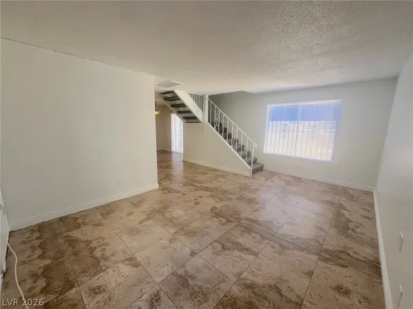 $1,250 | 6007 Bromley Avenue, Las Vegas, NV 89107