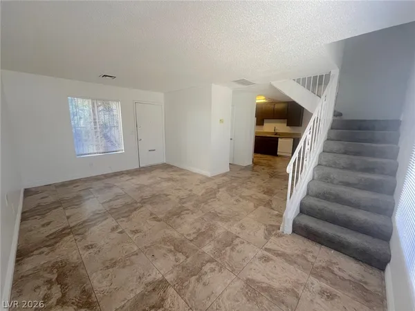 $1,250 | 6007 Bromley Avenue, Las Vegas, NV 89107