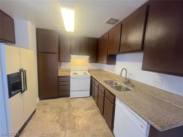 $1,250 | 6007 Bromley Avenue, Las Vegas, NV 89107
