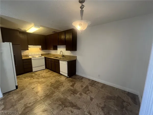 $1,250 | 6007 Bromley Avenue, Las Vegas, NV 89107