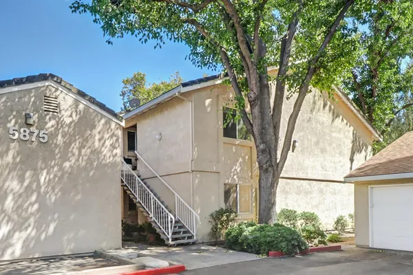 $320,000 | 5875 Gloria Drive, Unit 7, Sacramento, CA 95822