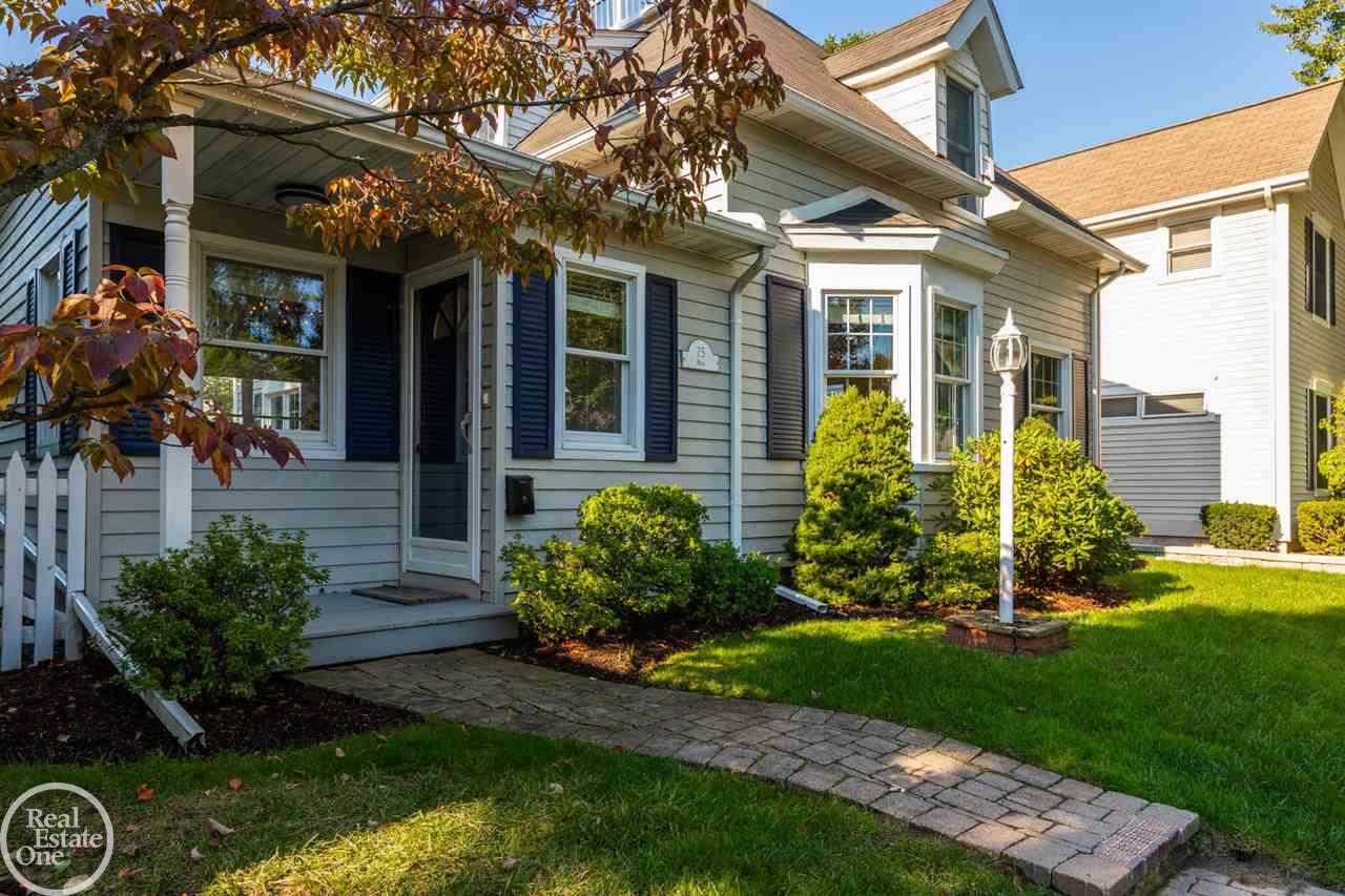 75 Muir Road Grosse Pointe Farms, MI 48236 - Photo 3 of 30
