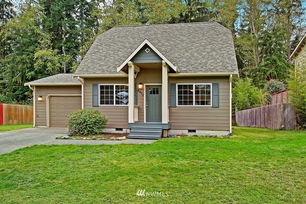 8012 Maple Point Drive Clinton, WA 98236 - Photo 1 of 16 Gallery Image 1
