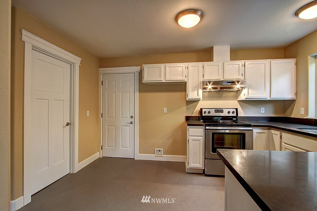 8012 Maple Point Drive Clinton, WA 98236 - Photo 10 of 16 Gallery Image 10