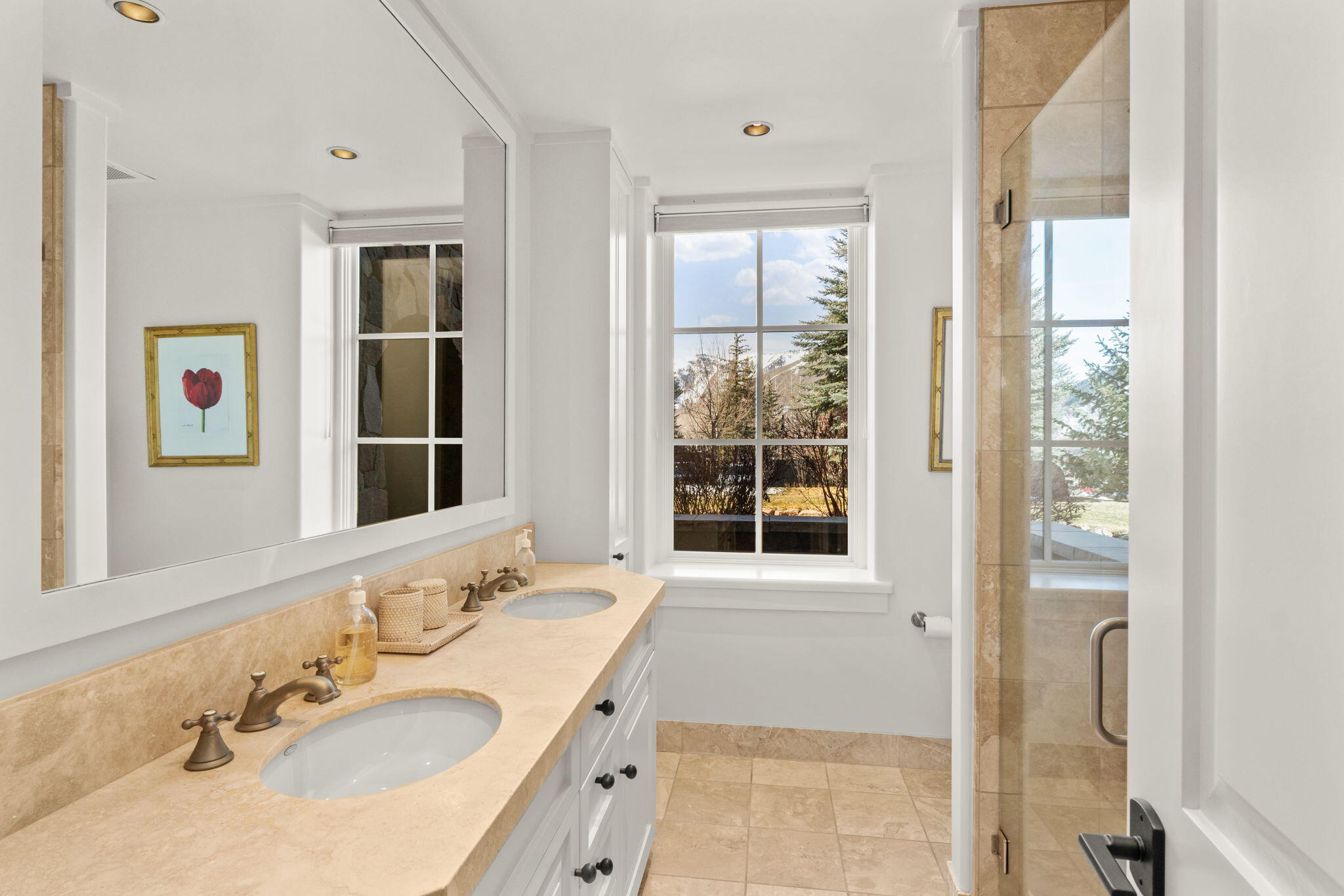 225 Raven Road, Unit 19 & 13 Ketchum, ID 83340 - Photo 19 of 35 20-web-or-mls-1-16