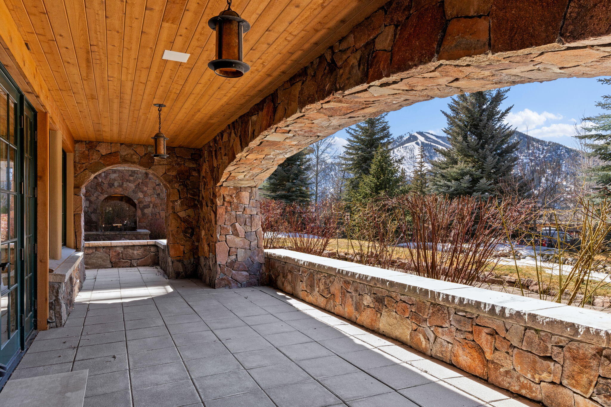 225 Raven Road, Unit 19 & 13 Ketchum, ID 83340 - Photo 28 of 35 38-web-or-mls-1-36