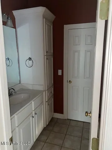 $2,200 | 106 Stonebridge Lane, Clinton, MS 39056