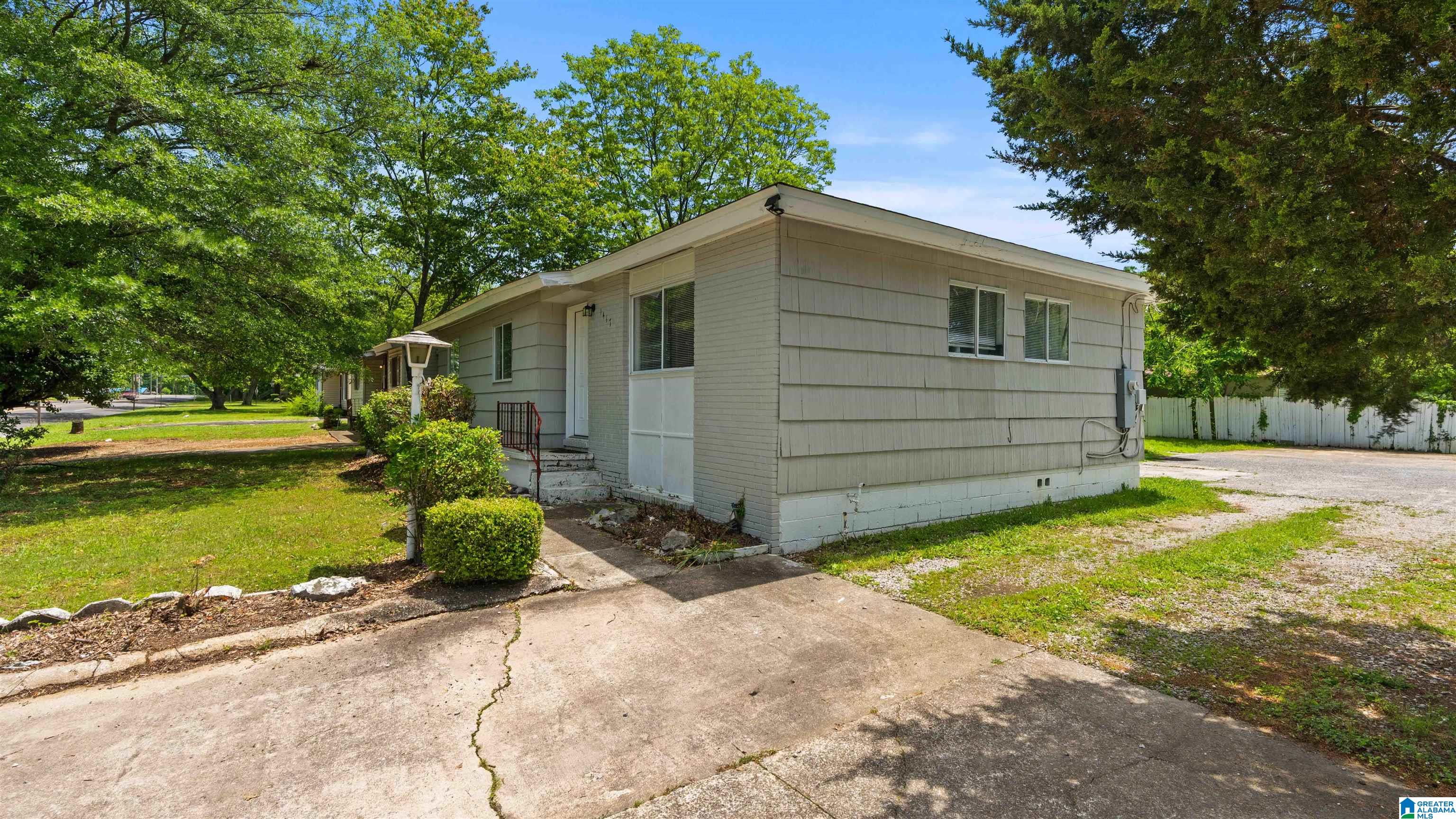 1417 Brighton Road Birmingham, AL 35228 - Photo 2 of 42