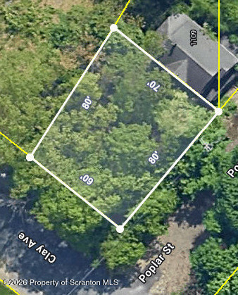 Corner Clay & Poplar Scranton Pa Scranton, PA 18510 - Photo 3 of 6 a view of a tennis court