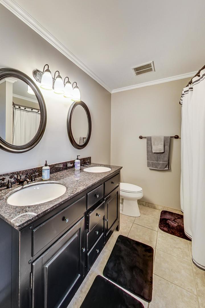 1045 Big Eagle Trail Carol Stream, IL 60188 - Photo 25 of 47