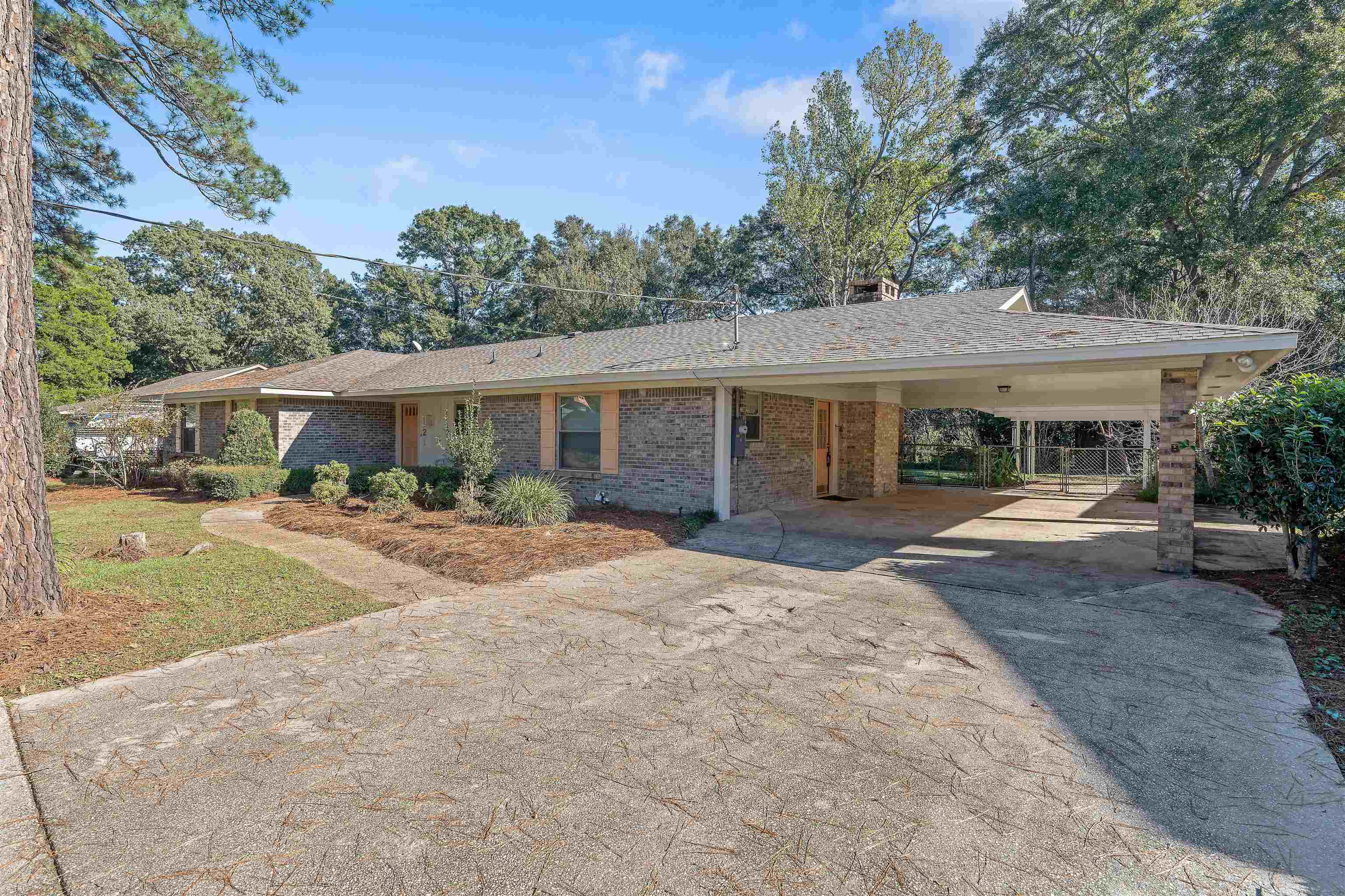 621 Spanish Main Daphne, AL 36527 - Photo 4 of 29 Front Of Structure