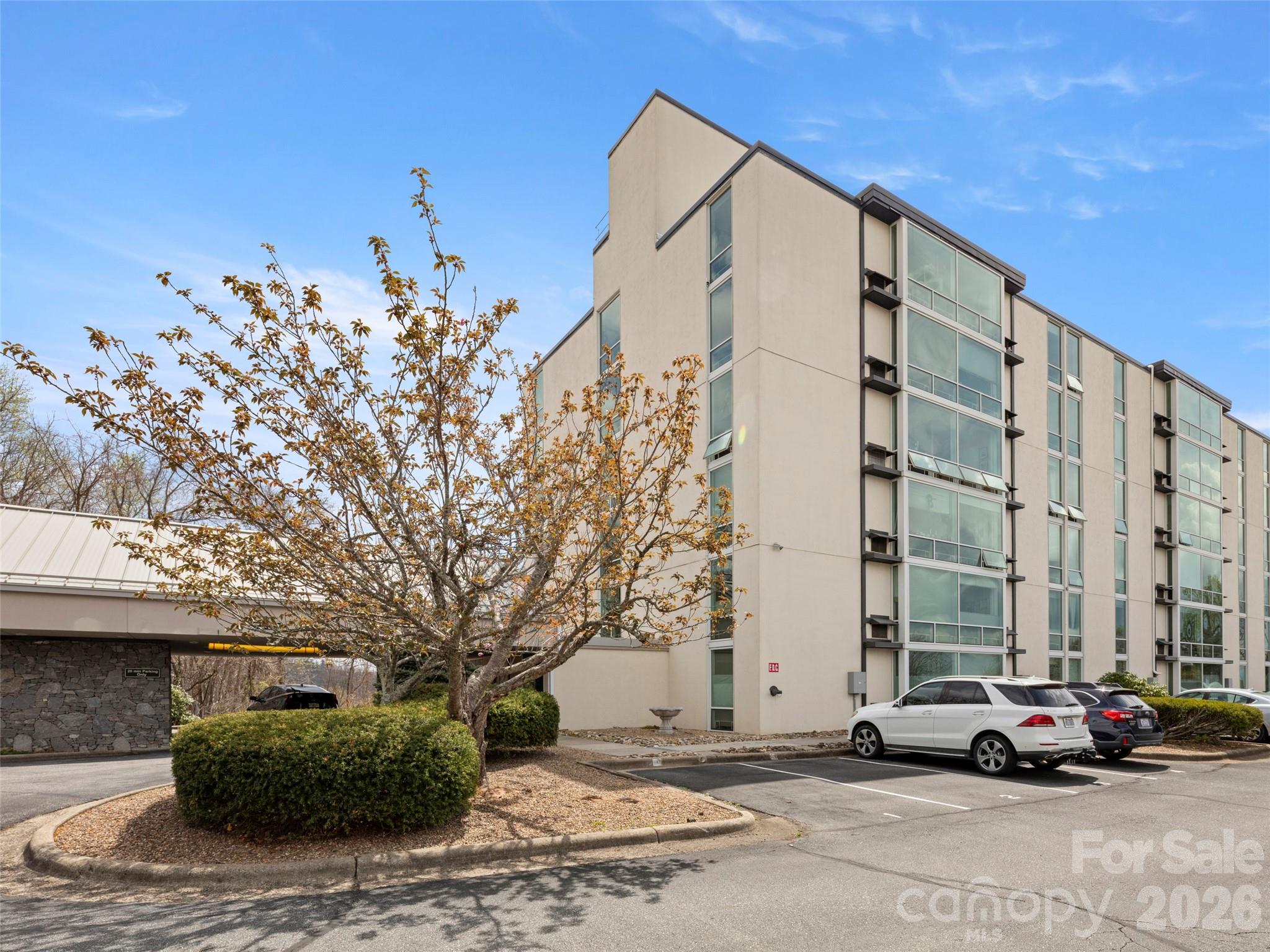 647 Town Mountain Road, Unit 612 Asheville, NC 28804 - Photo 1 of 10