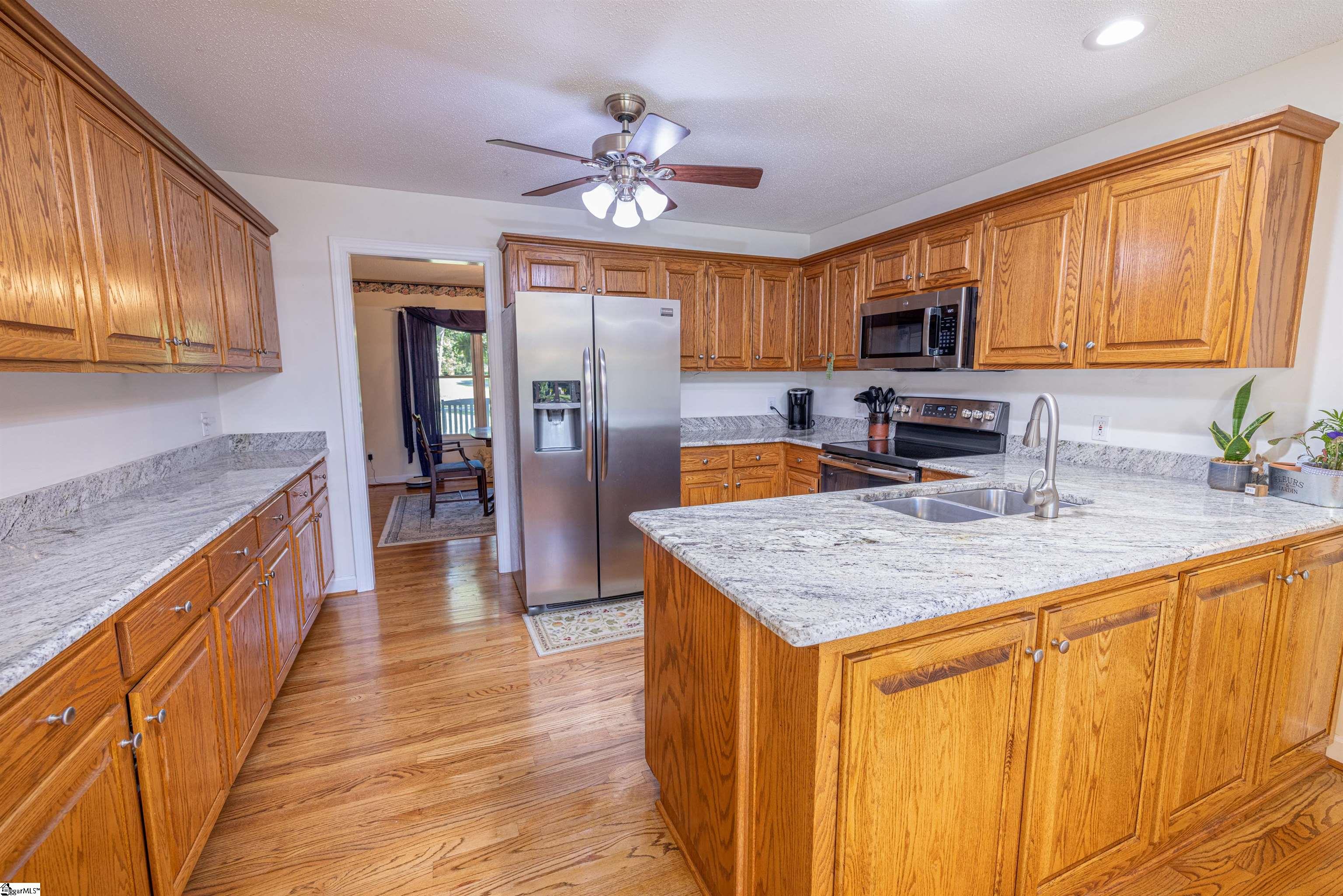 624 Tall Oak Trail Seneca, SC 29678 - Photo 19 of 36