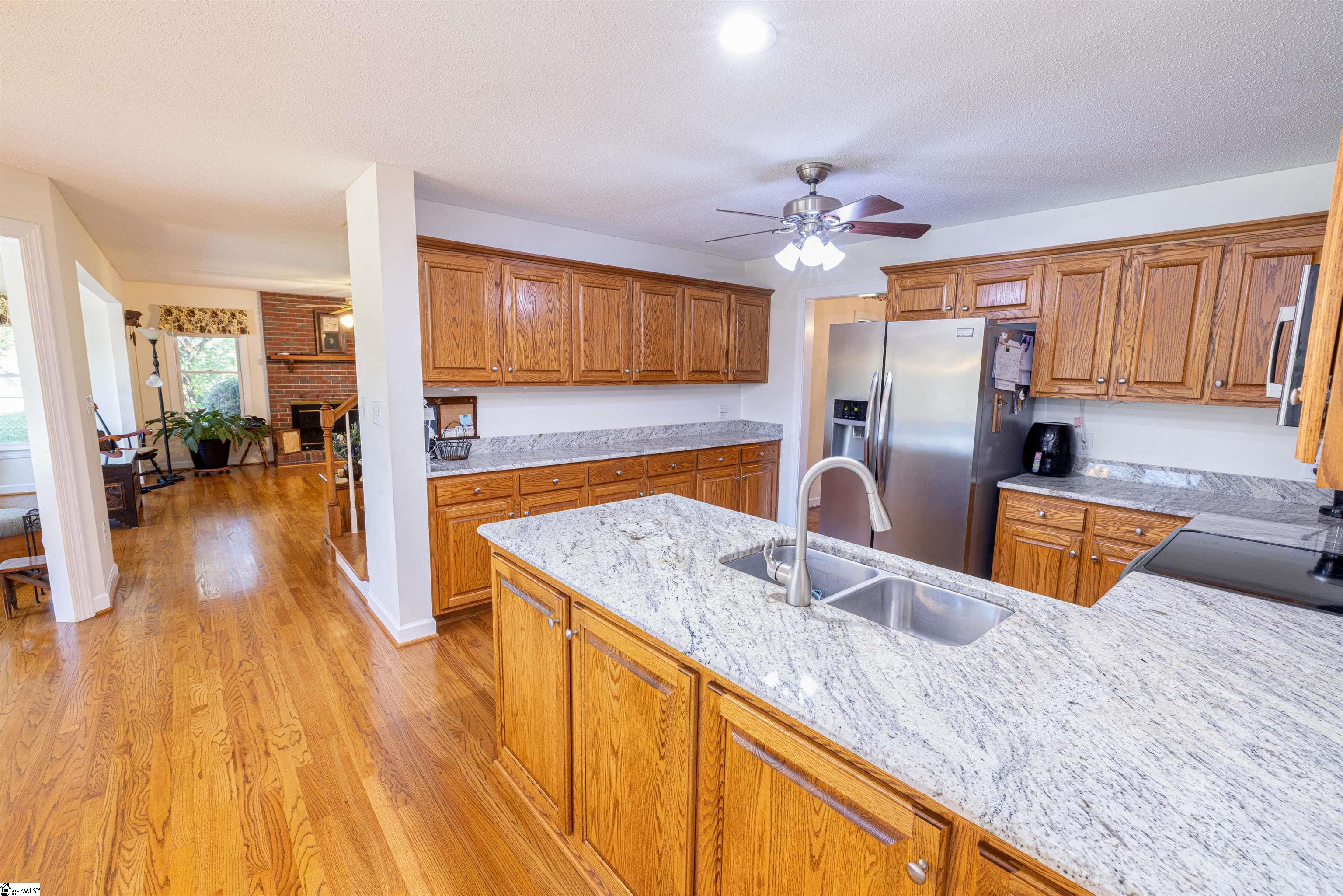 624 Tall Oak Trail Seneca, SC 29678 - Photo 20 of 36