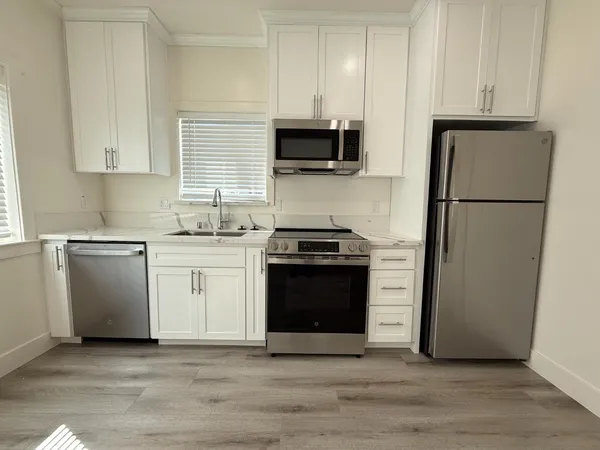 $1,600 | 1402 McAllister Avenue, Sacramento, CA 95822