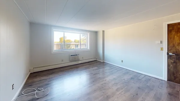 $2,600 | 22 Nelson Drive, Unit 3E, Randolph, MA 02368