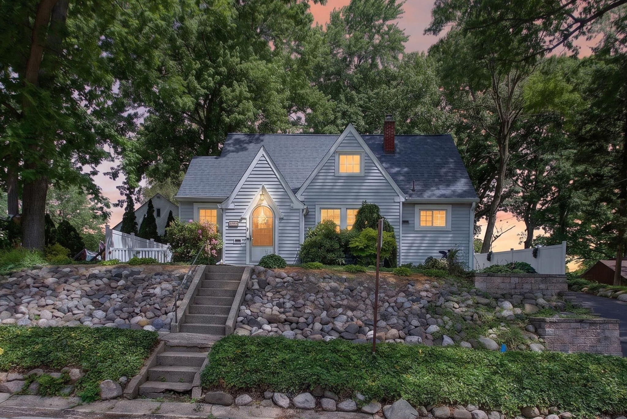 732 Lawrence Street Jackson, MI 49203 - Photo 39 of 41 2-web-or-mls-IMG_7129#twilight