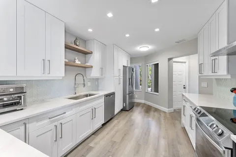 $3,950 | 6706 Boca Pines Trail, Unit B, Boca Raton, FL 33433