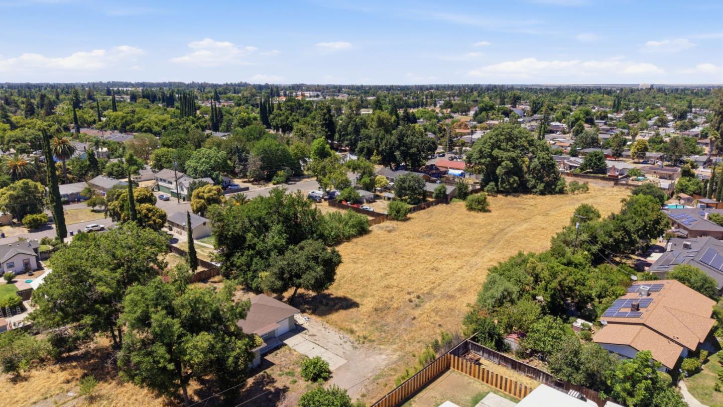 874 Hansen Avenue Merced, CA 95340 - Photo 3 of 28