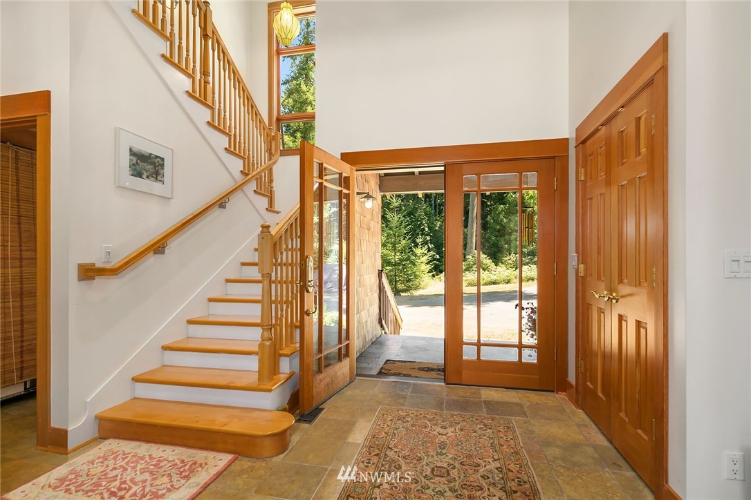 22730 Carey Road Southwest Vashon, WA 98070 - Photo 5 of 25