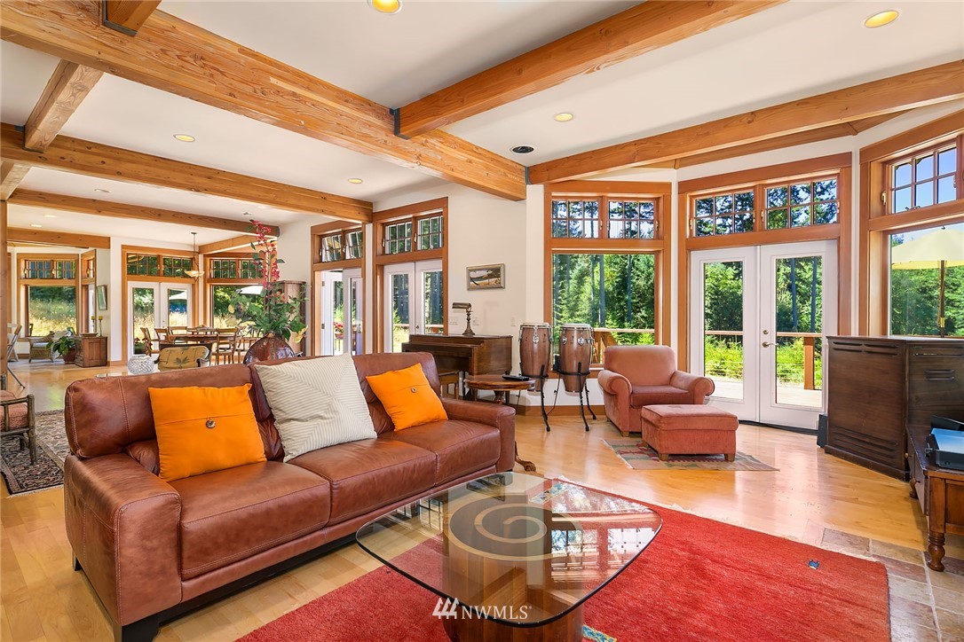 22730 Carey Road Southwest Vashon, WA 98070 - Photo 9 of 25