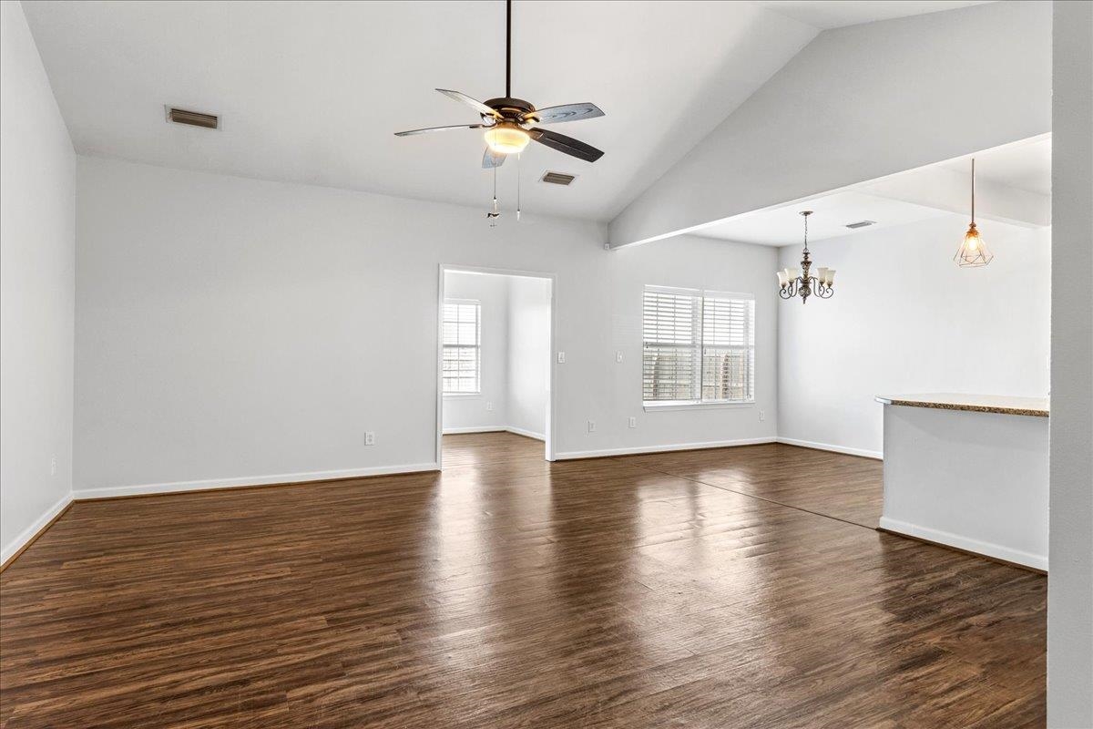 6866 Crimson Ridge Street Gulf Shores, AL 36542 - Photo 7 of 30 Living Room