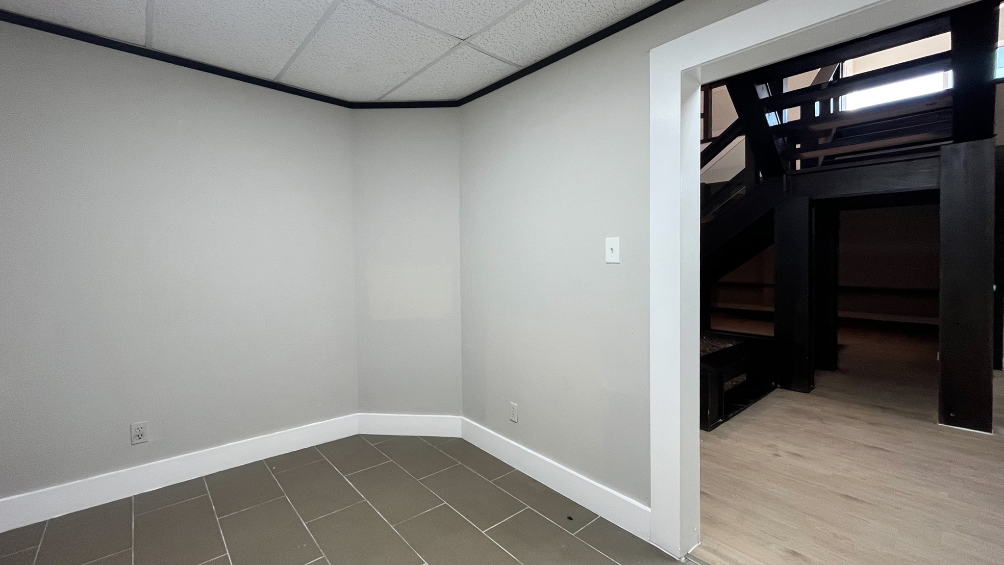 9220 Rasmus Drive Houston, TX 77063 - Photo 13 of 20 a view of walk in closet