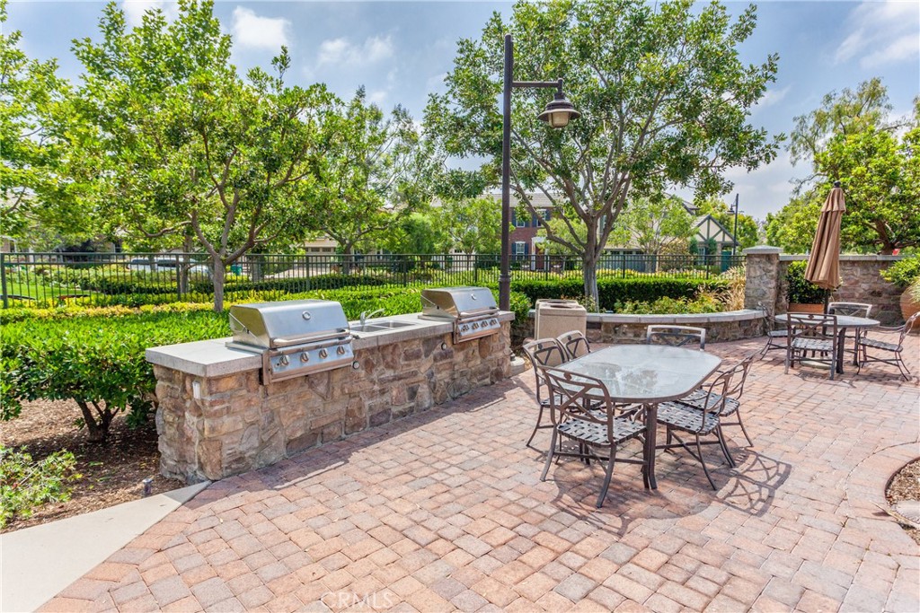 80 Fringe Tree Irvine, CA 92606 - Photo 6 of 8