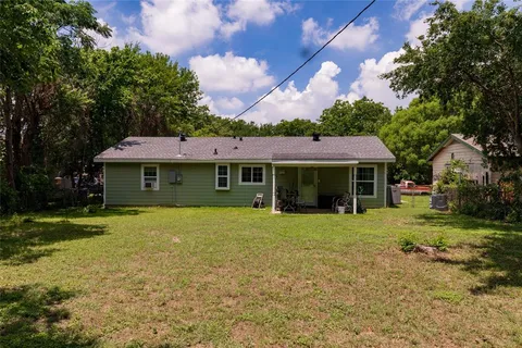 $250,000 | 812 Denton Drive, Euless, TX 76039