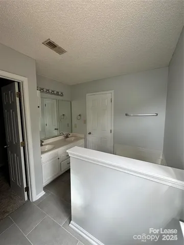 $2,500 | 5304 Starflower Drive, Charlotte, NC 28215