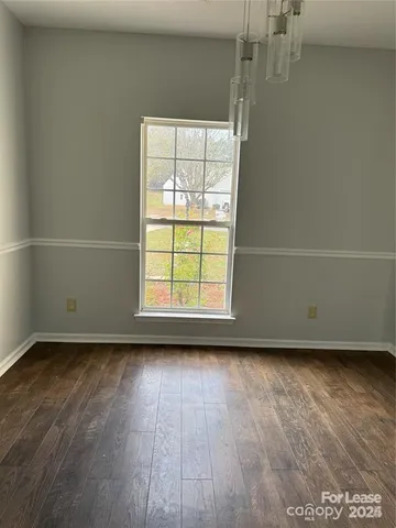 $2,500 | 5304 Starflower Drive, Charlotte, NC 28215