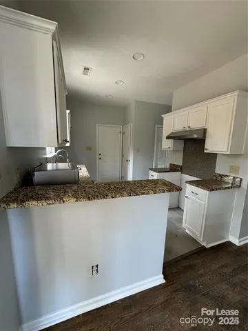 $2,500 | 5304 Starflower Drive, Charlotte, NC 28215