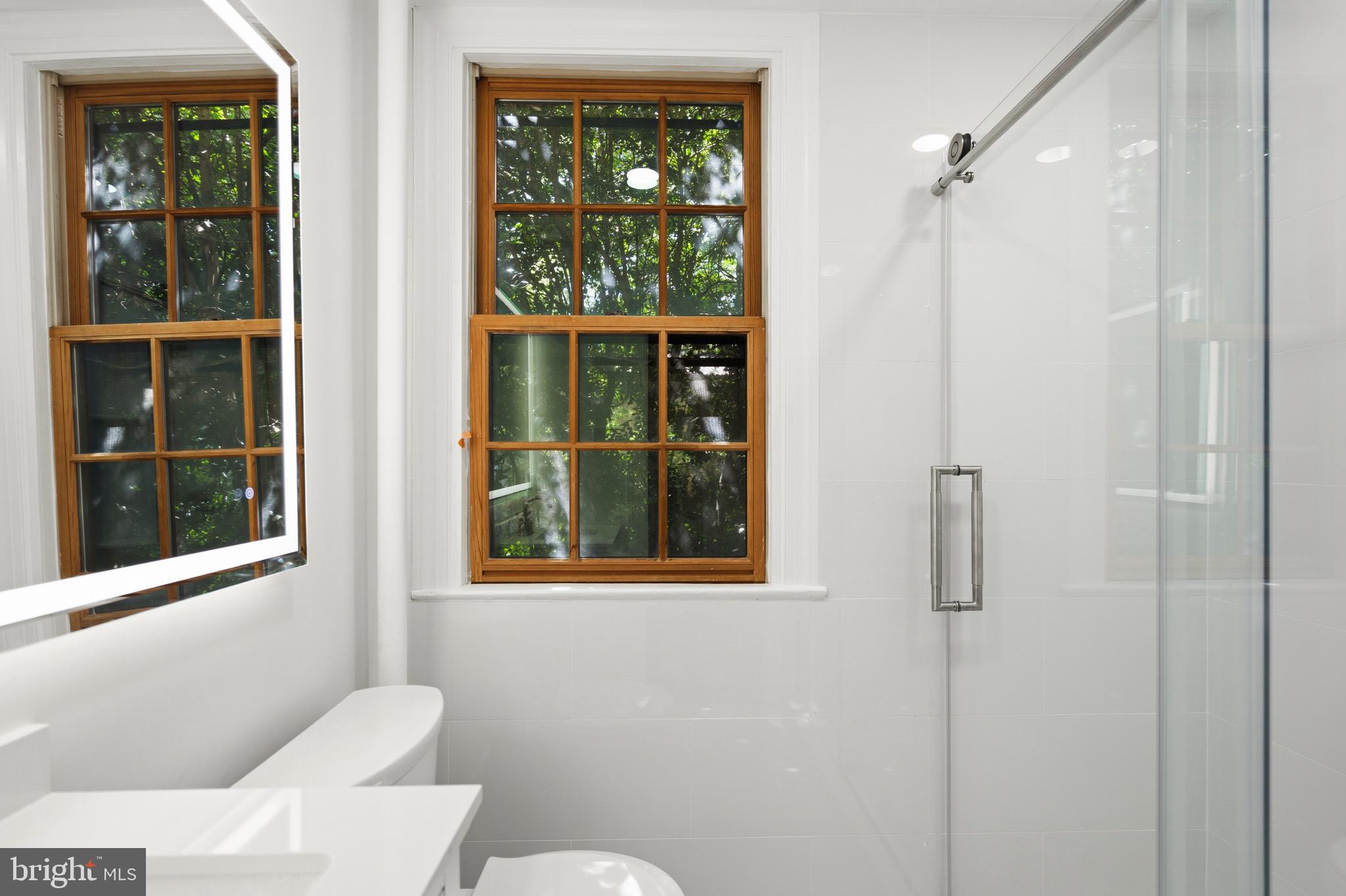 2032 Belmont Road Northwest, Unit 211 Washington, DC 20009 - Photo 7 of 17