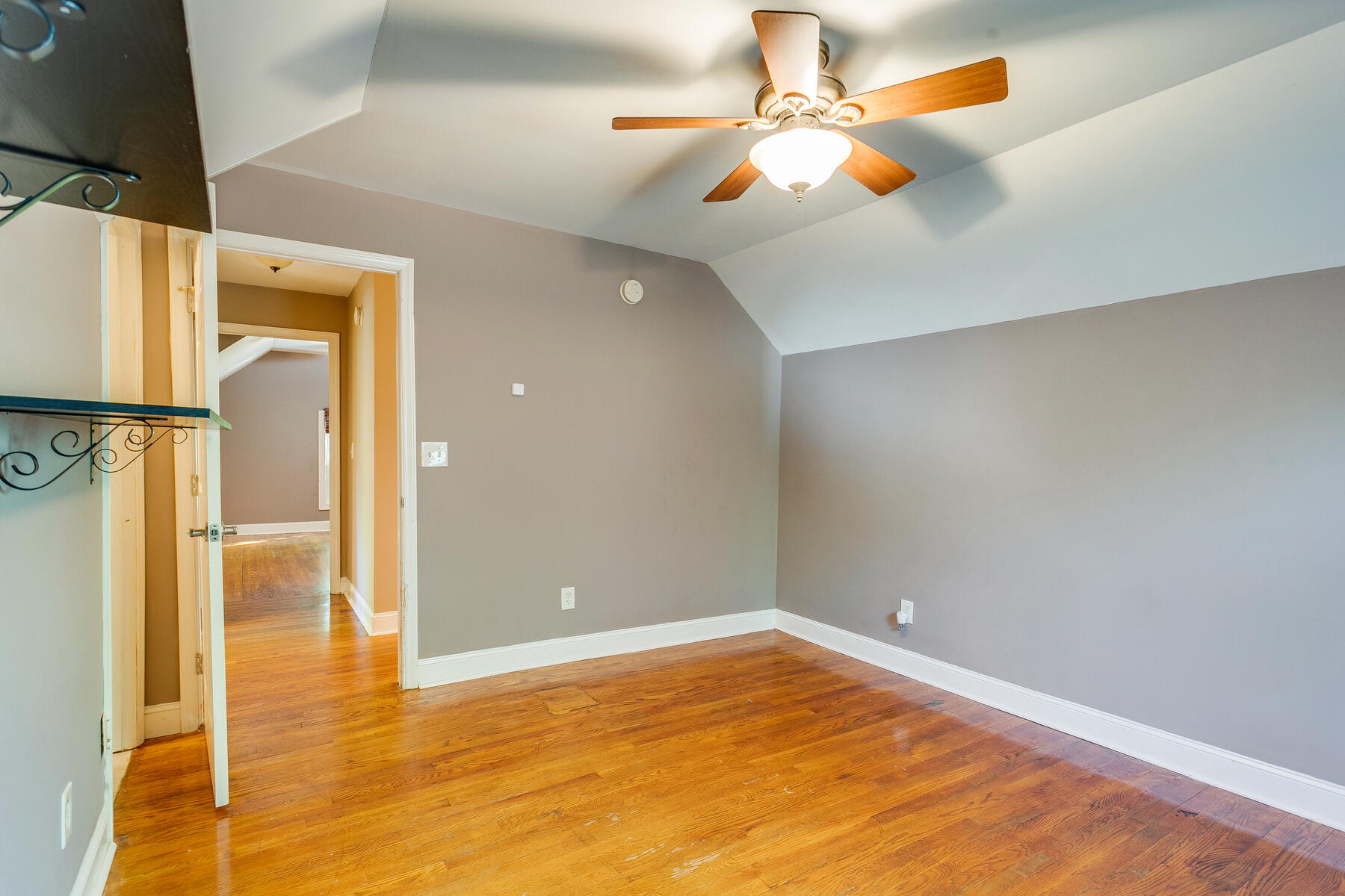 217 Gray Station Road Gray, TN 37615 - Photo 23 of 43 025