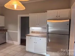 $1,400 | 661 South Grove Street, Lincolnton, NC 28092