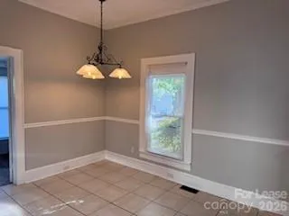 $1,400 | 661 South Grove Street, Lincolnton, NC 28092