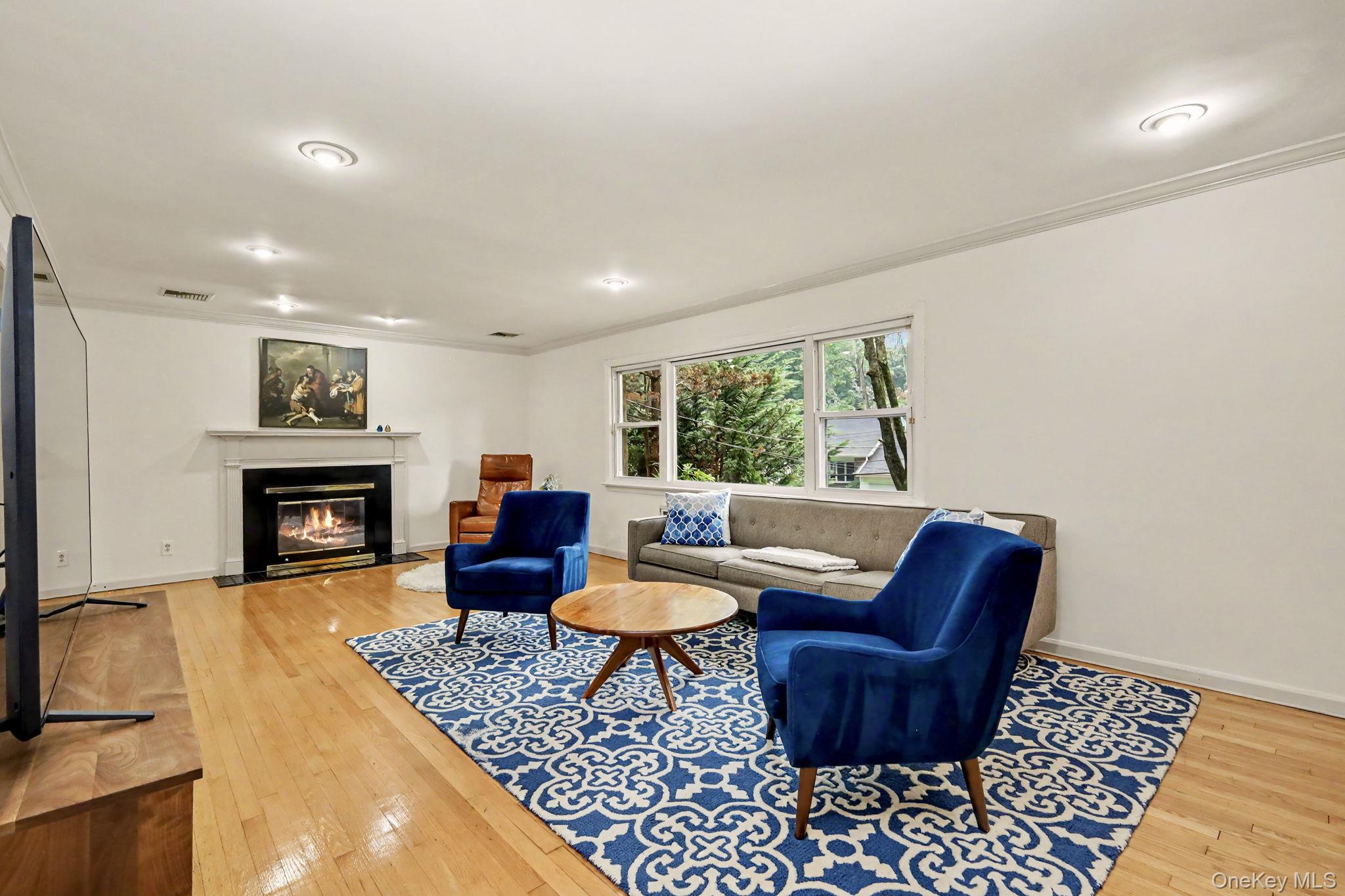 26 Midvale Road Hartsdale, NY 10530 - Photo 4 of 26