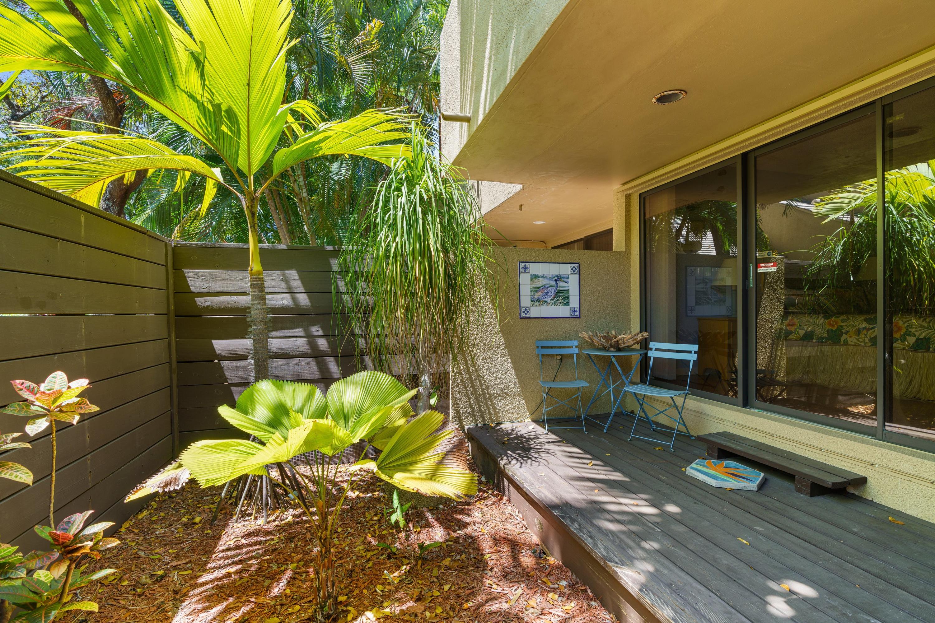 758 St Albans Drive Boca Raton, FL 33486 - Photo 18 of 34 Open Patio